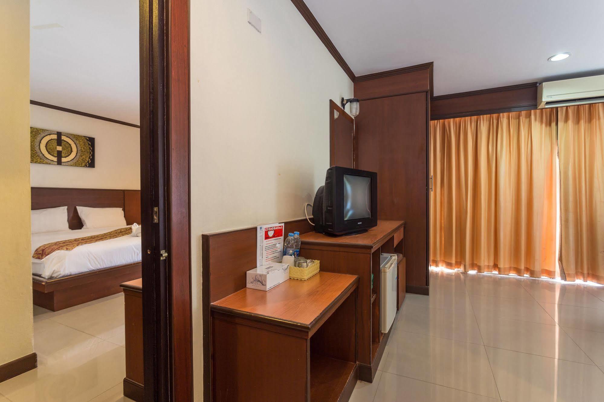 Sharaya Patong Hotel Exteriör bild
