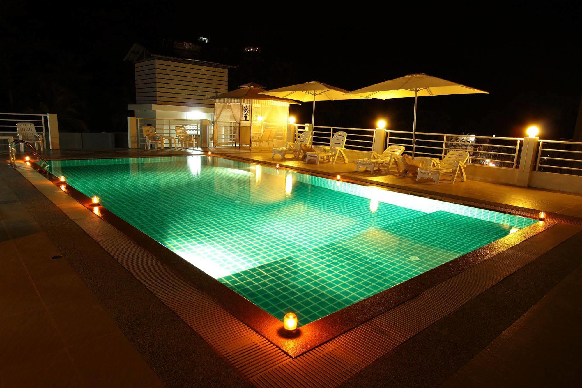 Sharaya Patong Hotel Exteriör bild