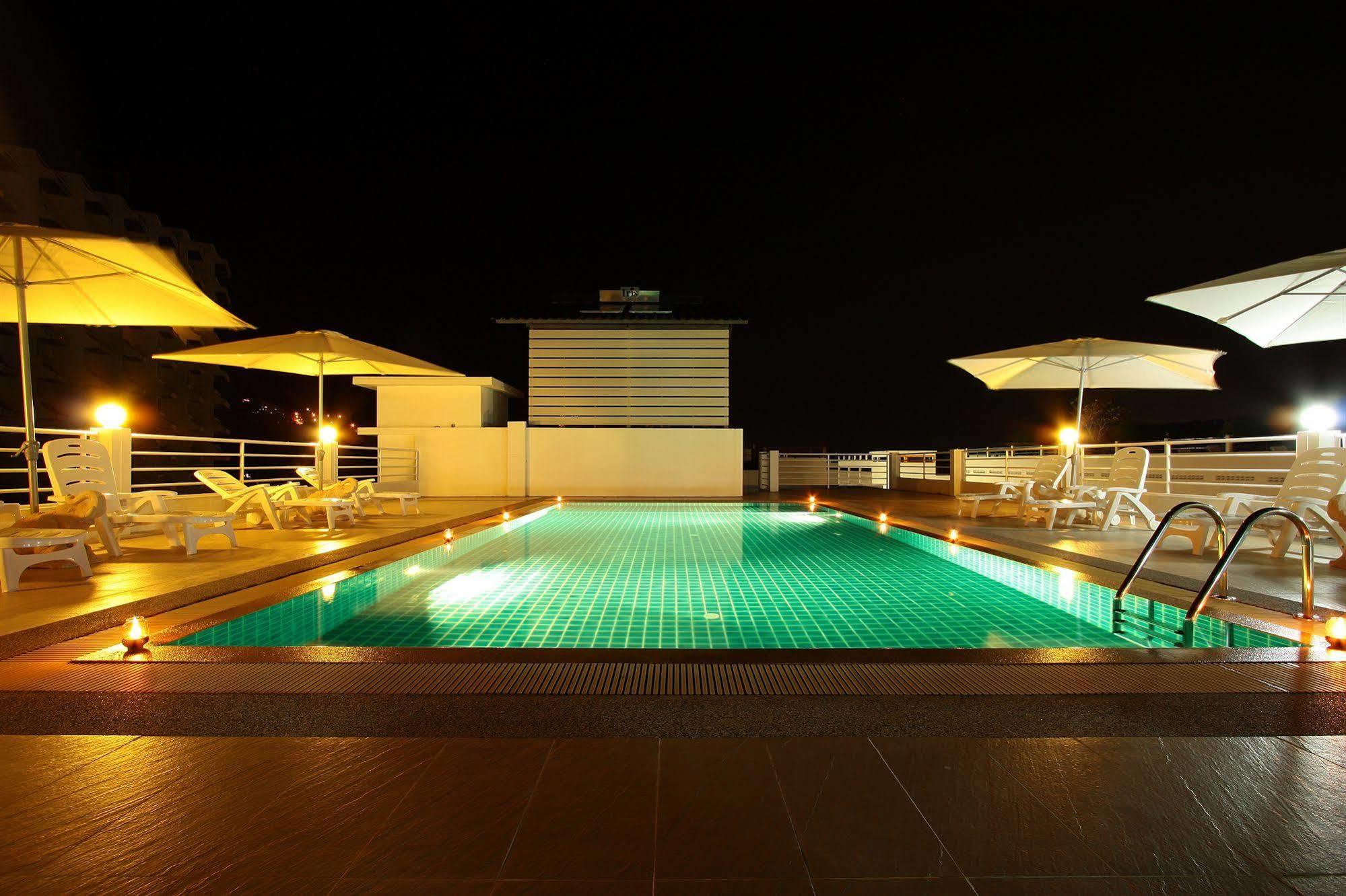 Sharaya Patong Hotel Exteriör bild